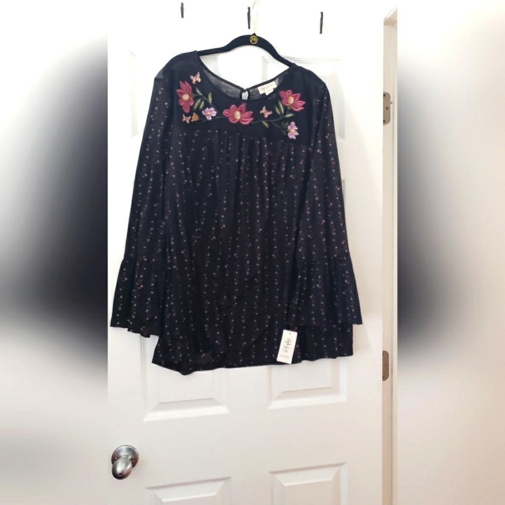 Cute dressy black top